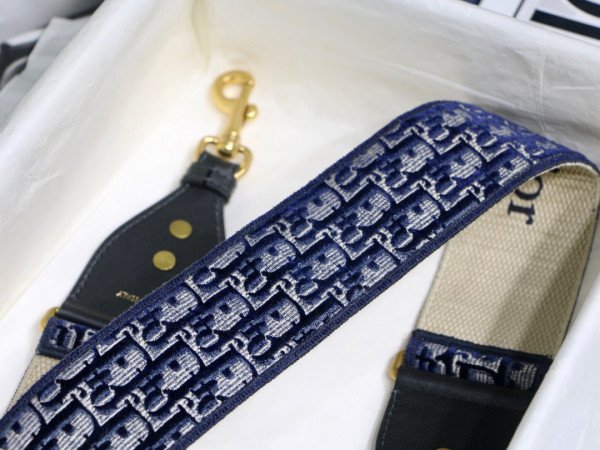D*or oblique strap in valvet