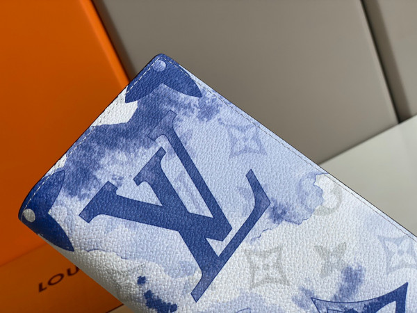 l**is V*t*n brazza wallet
