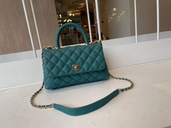 CL FLAP BAG WITH TOP HANDLE