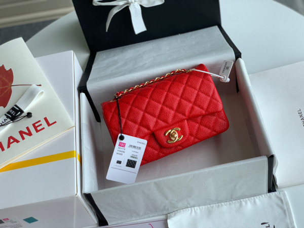 CL FLAP BAG CAVIAR