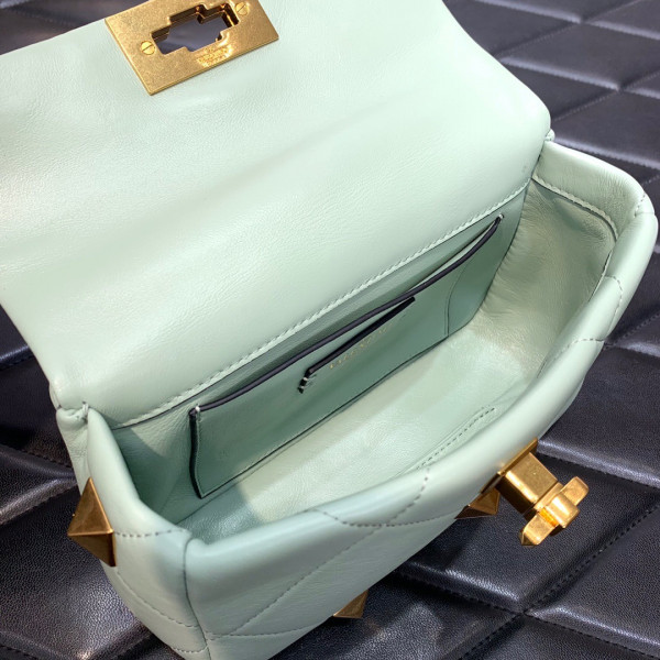VALENTINO ONLINE EXCLUSIVE SMALL ROMAN STUD THE SHOULDER BAG WITH CHAIN