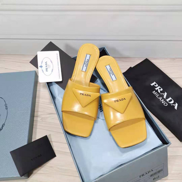 Pra*a brushed leather mid-heeled slides