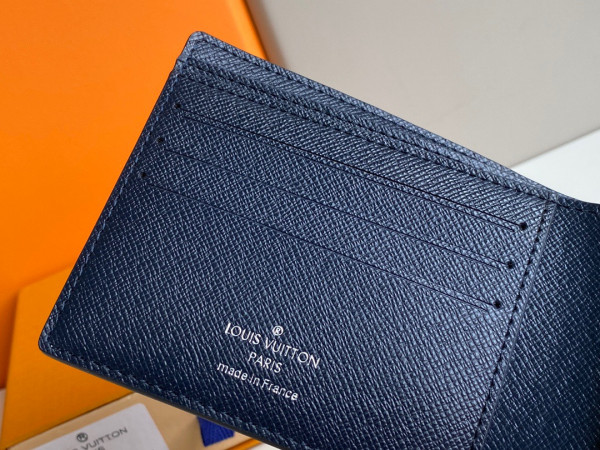 l**is V*t*n multiple wallet