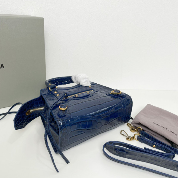 Ba*len*cia*ga neo classic mini top handle bag