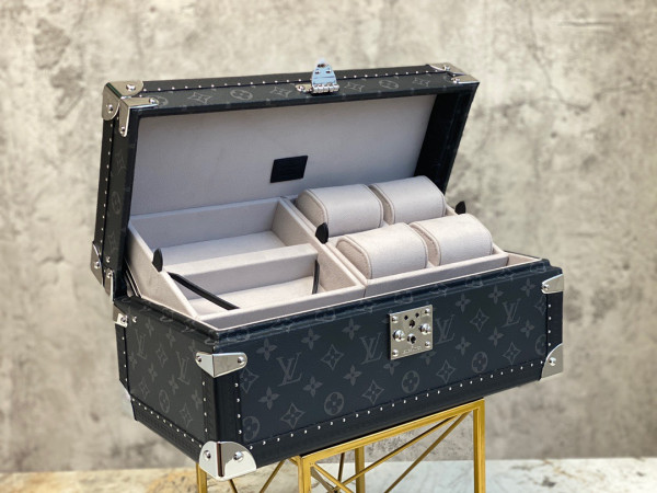 l**is V*t*n coffret accessoires