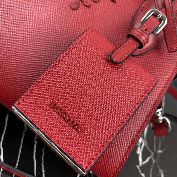 pra*a saffiano leather pra*a monoCh*0me bag