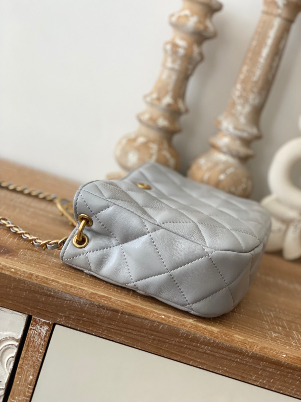 CL HOBO HANDBAG