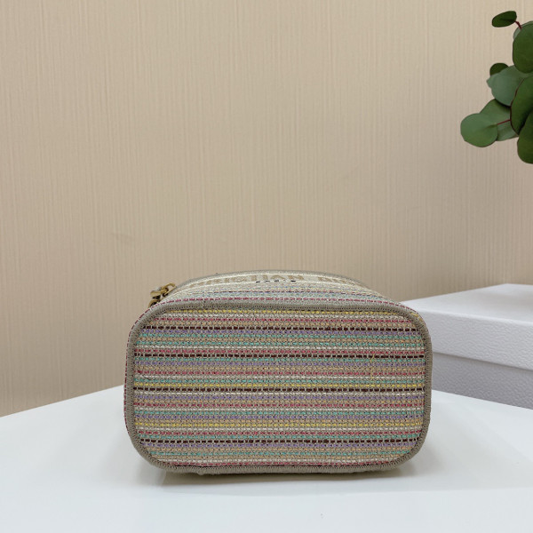 D*or vanity case-24-17-13.5cm