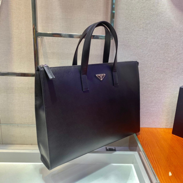 Pra*a tote bag