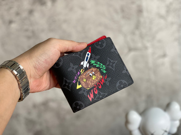 l**is V*t*n multiple wallet