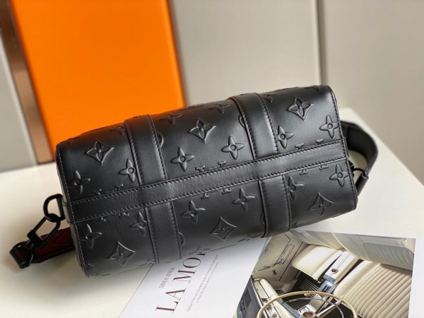 l**is V*t*n city keepall