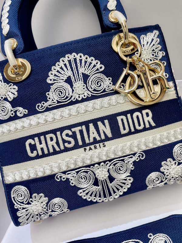 D*or medium lady d-lite bag