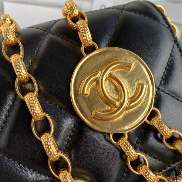 CL SMALL FLAP BAG