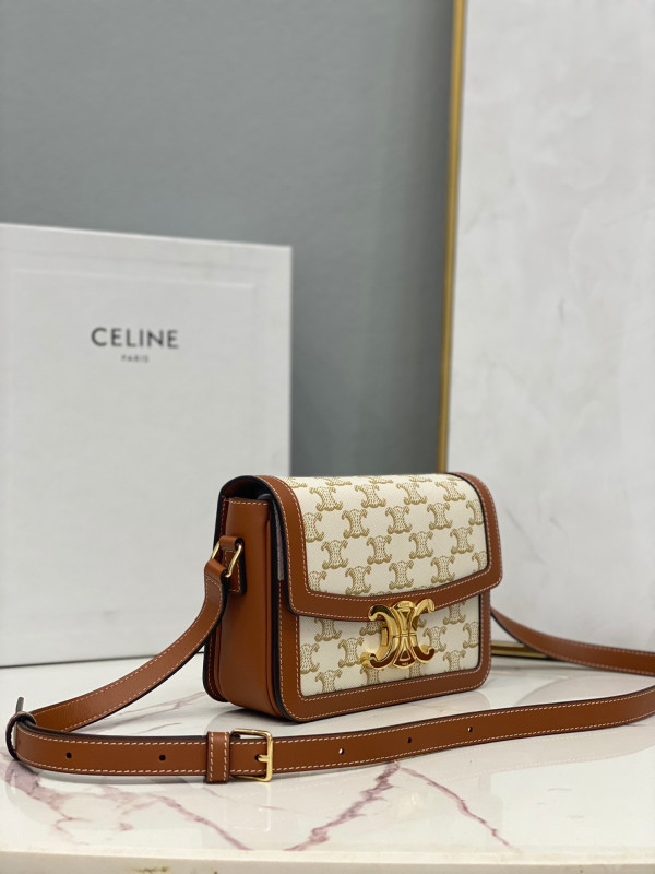 Ce**e teen triomphe bag