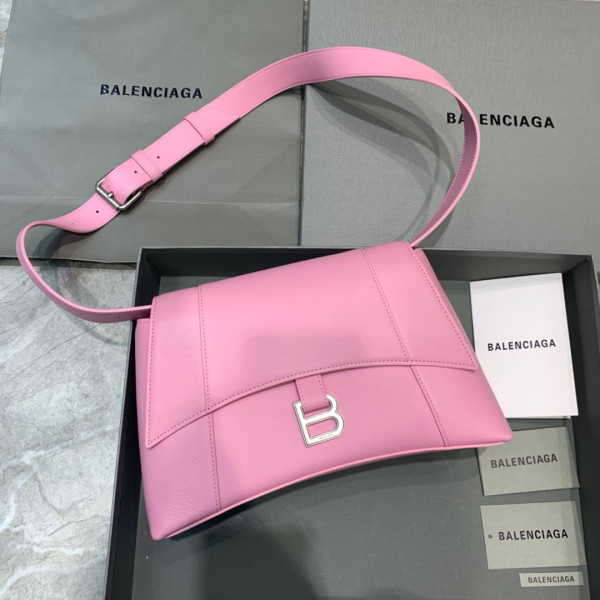 Ba*len*cia*ga downtown medium shoulder bag