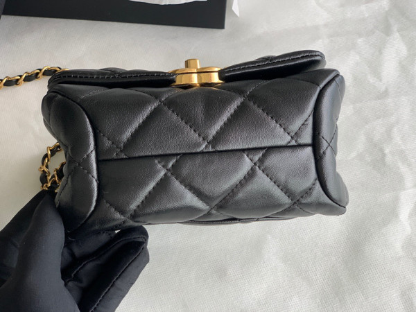 CL FLAP BAG