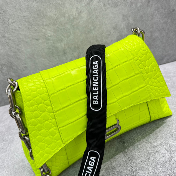 Ba*len*cia*ga downtown small shoulder bag with chain