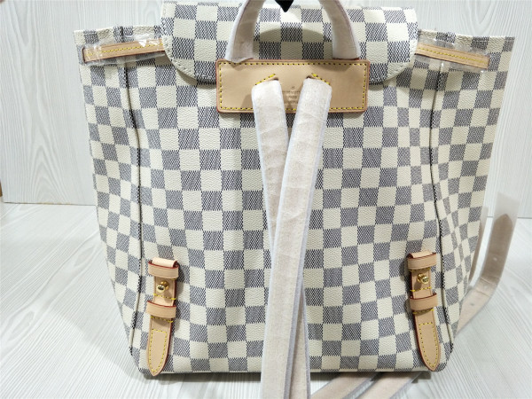 l**is V*t*n sperone backpack