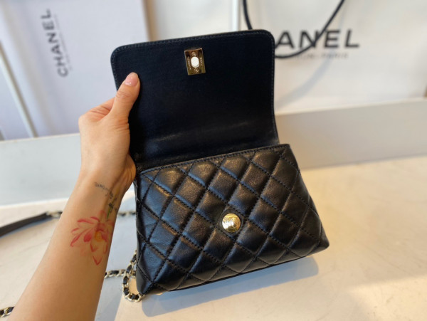 CL MINI FLAP BAG WITH TOP HANDLE