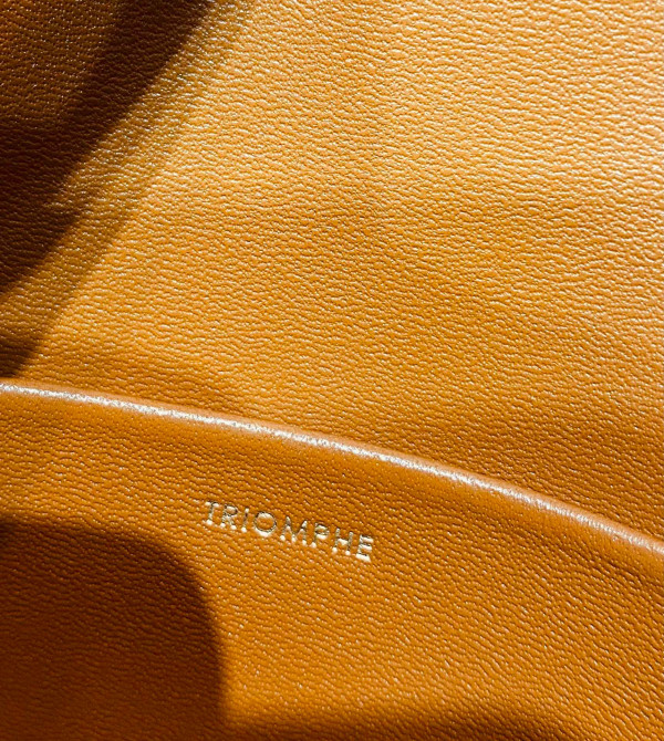 Ce**e teen triomphe bag