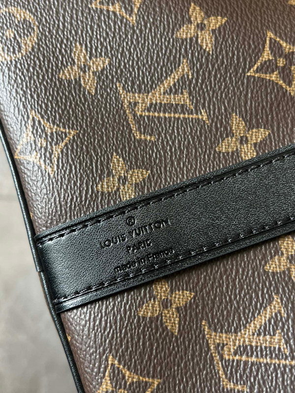 l**is V*t*n keepall 45