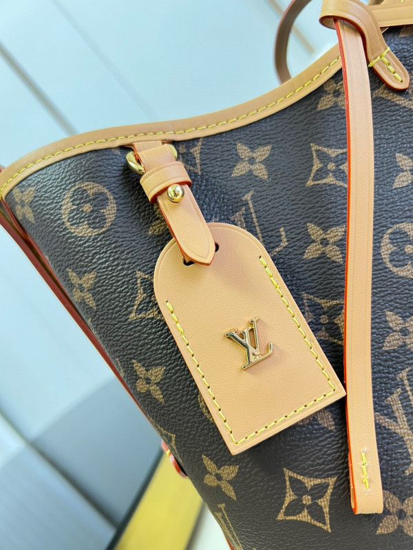 l**is V*t*n carryall pm
