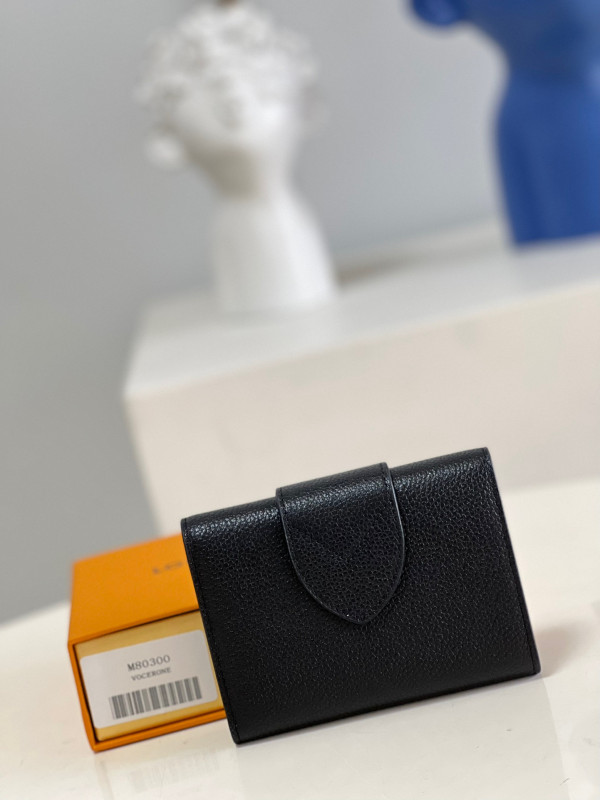 l**is V*t*n pont 9 compact wallet