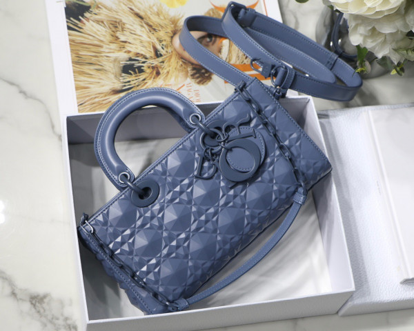 D*or lady d-joy bag