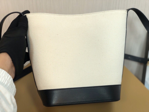 Ce**e small bucket cuir triomphe