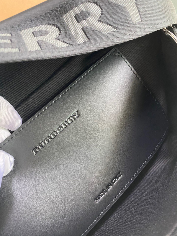 B**rry bum bag