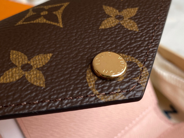 l**is V*t*n victorine wallet