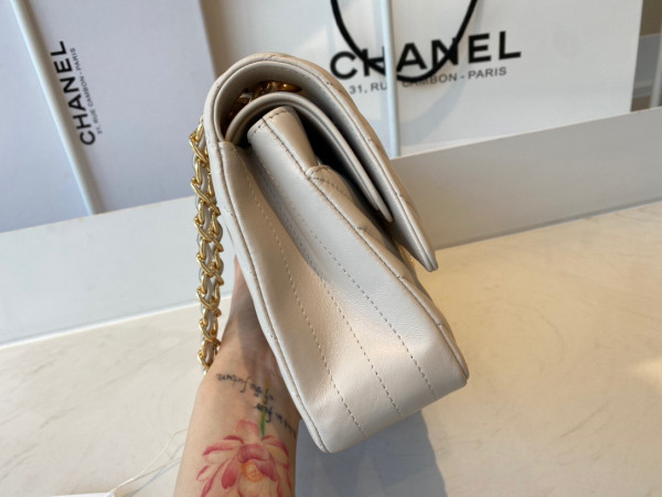 CL FLAP BAG LAMBSKIN