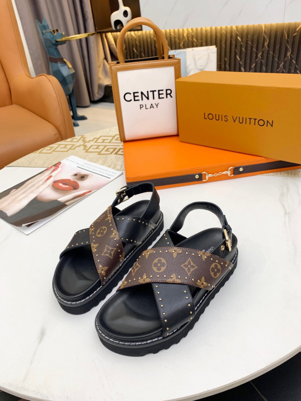 l**is V*t*n women"s paseo flat comfort sandal