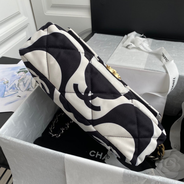 CL 19 FLAP BAG