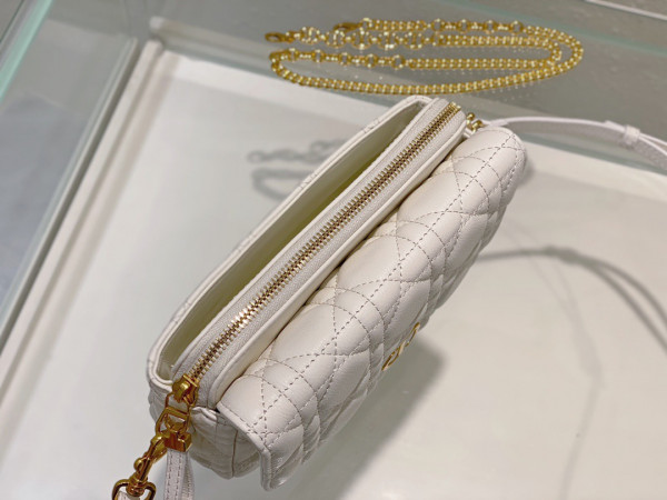 D*or caro pouch with chain