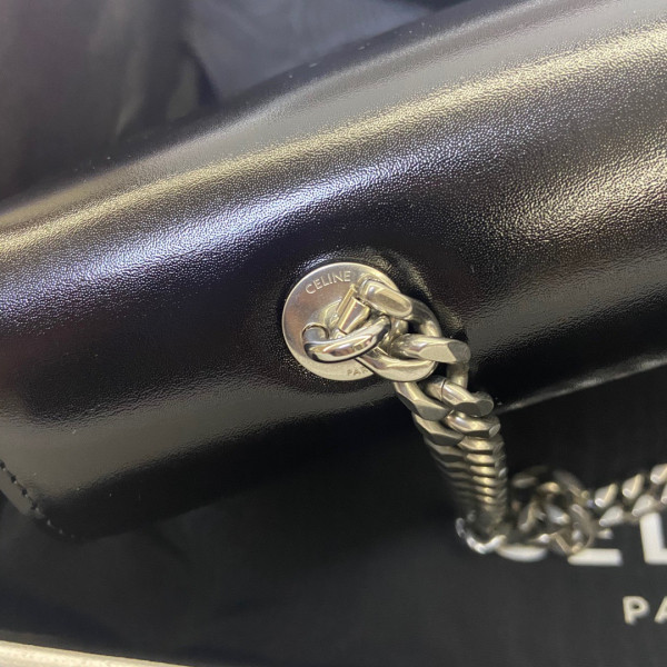 Ce**e chain bag triomphe