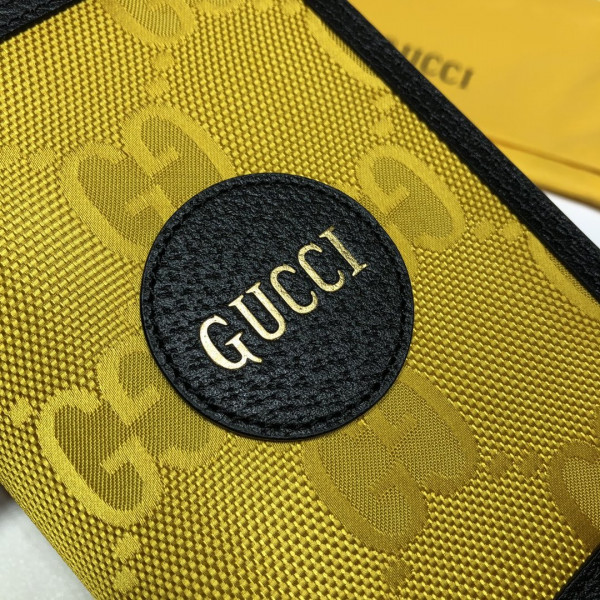 G*u*i off the grid passport case