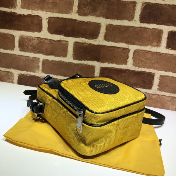 G*u*i off the grid shoulder bag