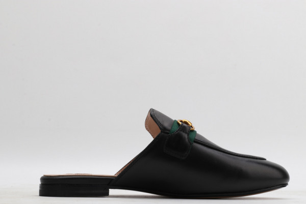 G*u*i princetown leather slipper