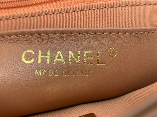 CL SMALL FLAP BAG