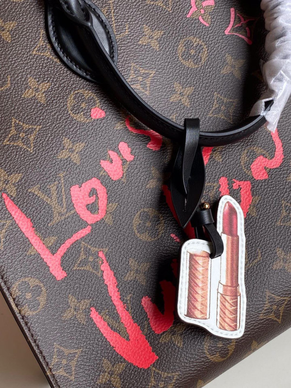 l**is V*t*n limited edition - onthego mm