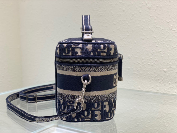 D*or small D*ortravel vanity case-18.5-13-10.5cm