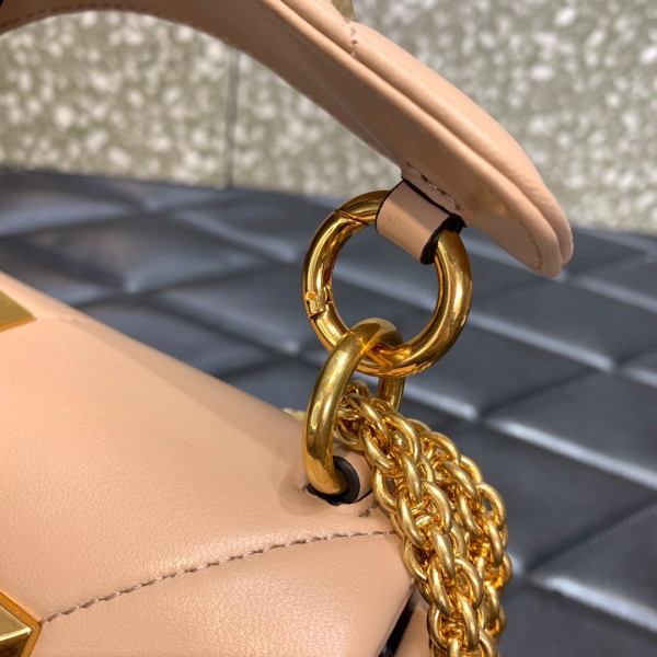 VALENTINO ONLINE EXCLUSIVE SMALL ROMAN STUD THE SHOULDER BAG WITH CHAIN