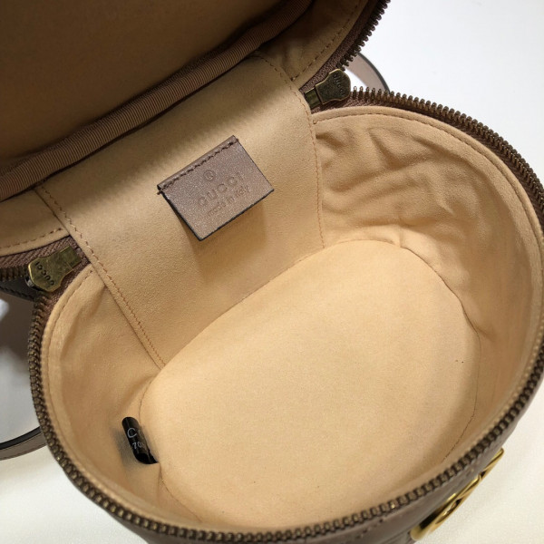 G*u*i gg marmont mini backpack