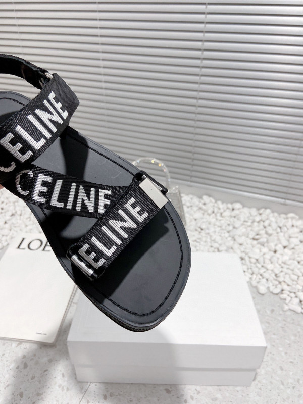 Ce**e leo strappy sandal in with "Ce**e" jacquard black / white