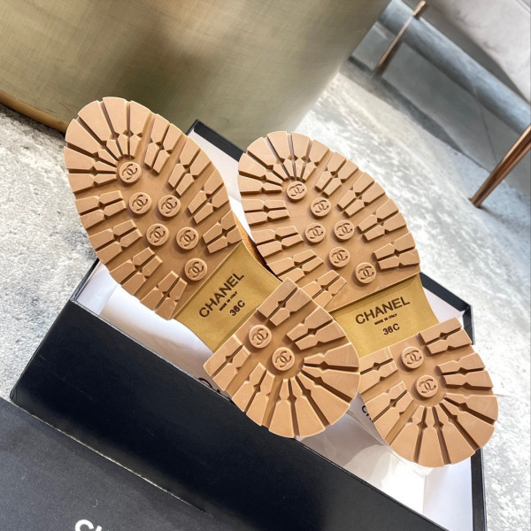 CL ANKLE BOOTS