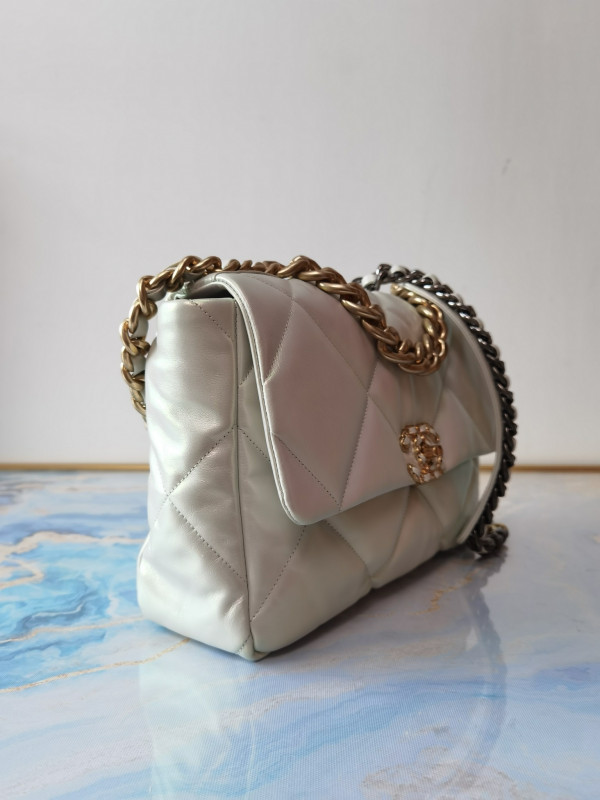 CL 19 LARGE FLAP BAG