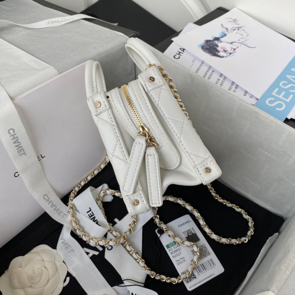 CL VANITY CASE