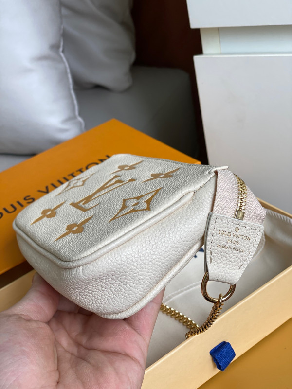 l**is V*t*n mini pochette accessoires