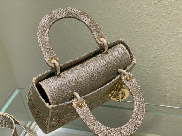 D*or lady d-lite bag
